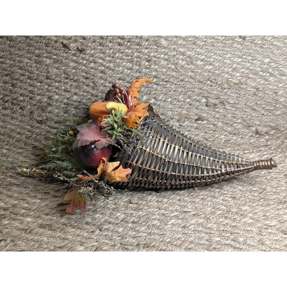 Vintage Wicker Basket Cornucopia Horn THANKSGIVING Harvest Fall Centerpiece